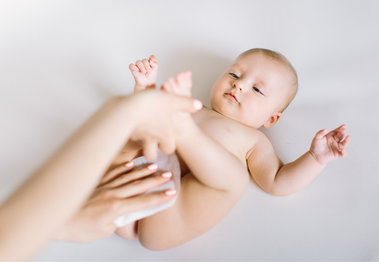 Babypopo richtig pflegen – was die Haut wirklich braucht
